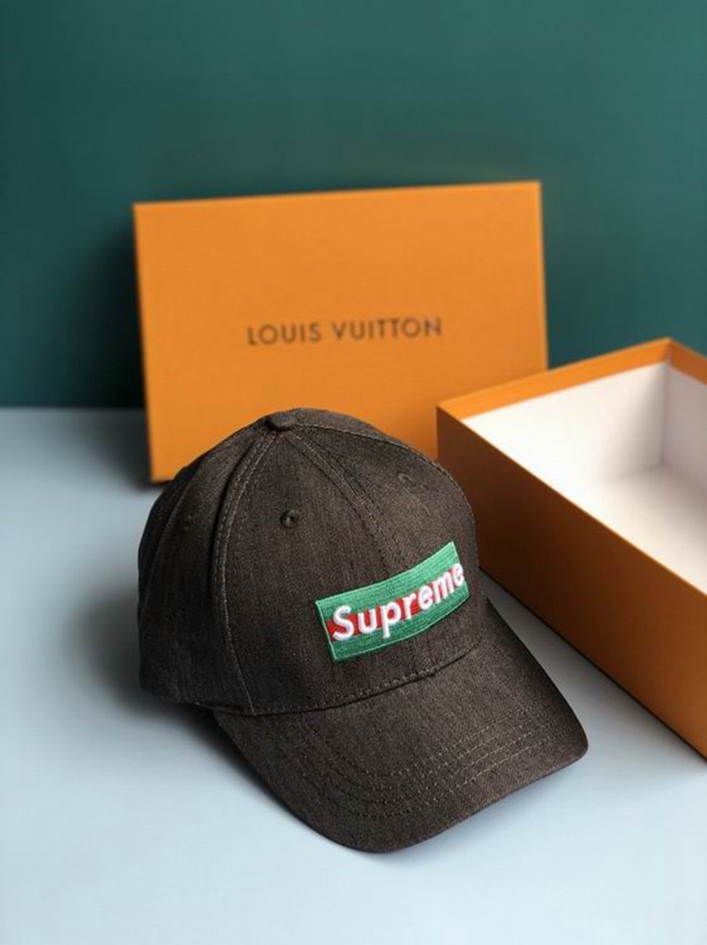 S*p*e hat